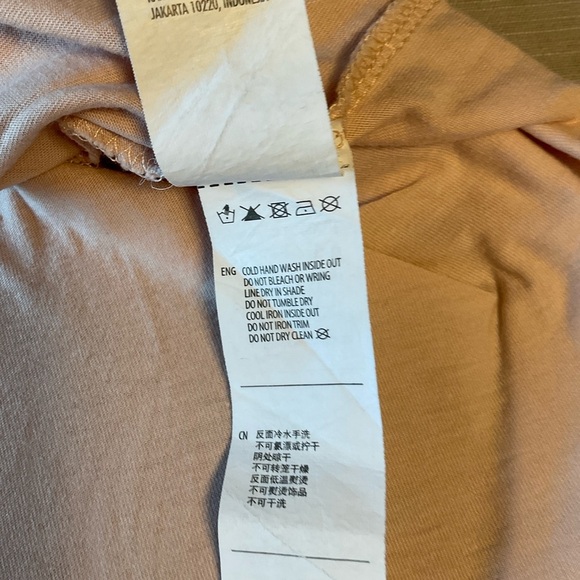 Cotton On Peach Short Sleeve Top - Picture 8 of 8